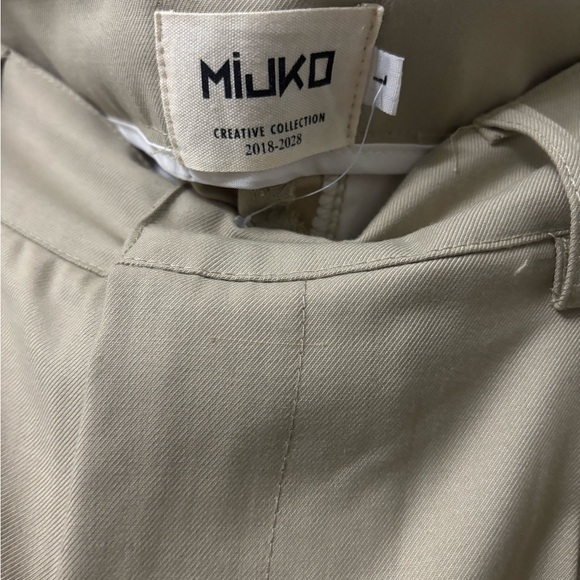 Women's Tan Boot Cut Cargo Pants - Picture 10 of 12